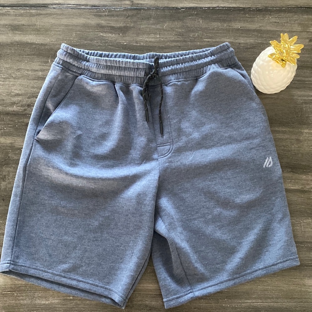 🍍Eddie Bauer shorts 🩳 /size Medium 🍍@17